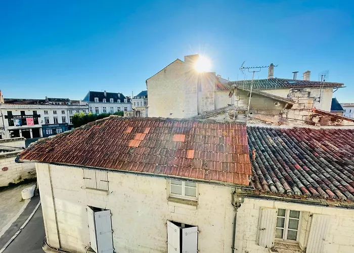 Superbe Loft Insolite Au Coeur D\'Angouleme